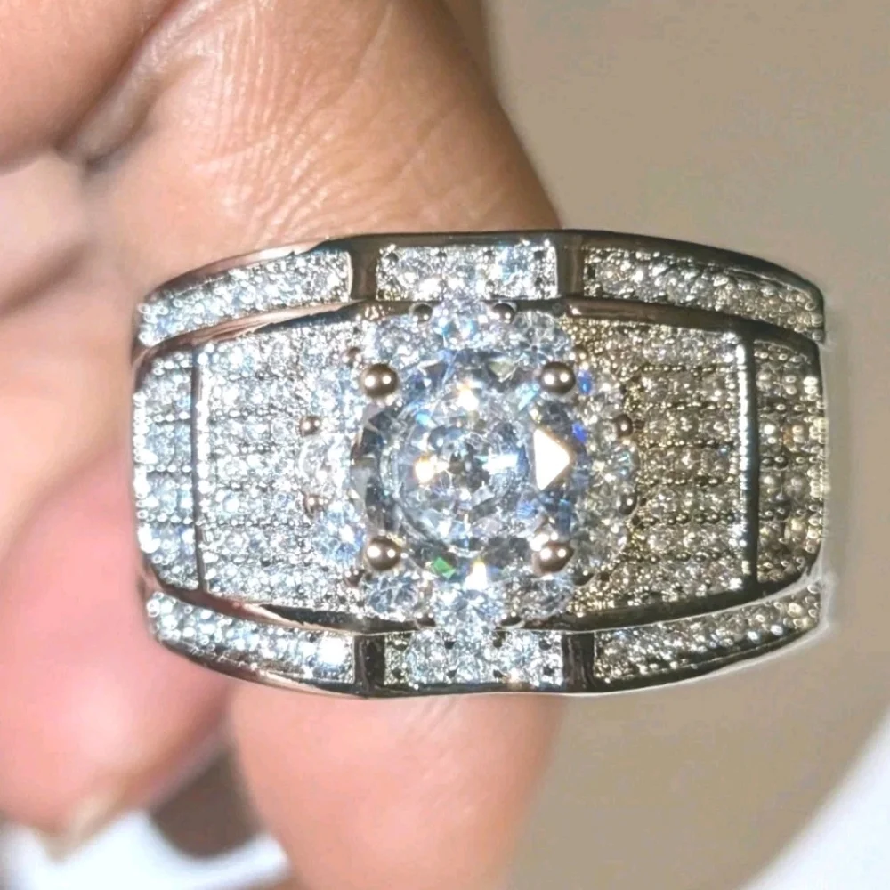 Elegant Men's 4 Ct Lab Created Diamond Blinged Out 925 Silver Wedding Band